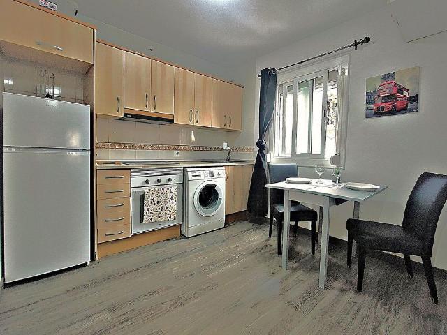 Estudio en alquiler en Hospitalet de Llobregat, L´, de 29 m² por 925