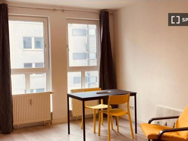 Estudio en alquiler en Luisenstadt, gastos incluidos