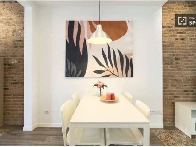 Estudio en alquiler en la Nova Esquerra de l' Eixample