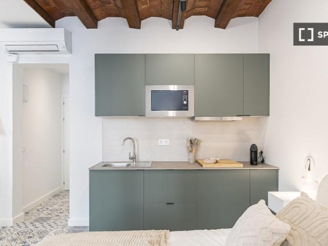 Estudio en alquiler en La Dreta de l'Eixample, Barcelona
