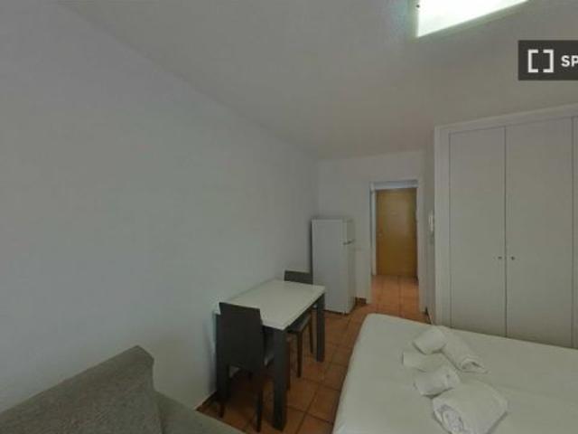 Estudio en alquiler en La Petxina, todos los gastos incluidos