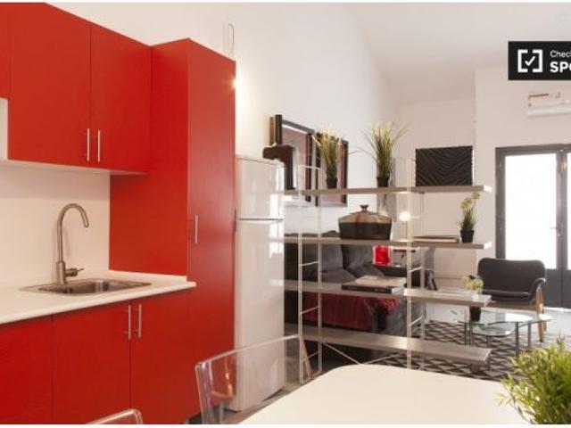 Estudio en alquiler en Pueblo Nuevo, Madrid