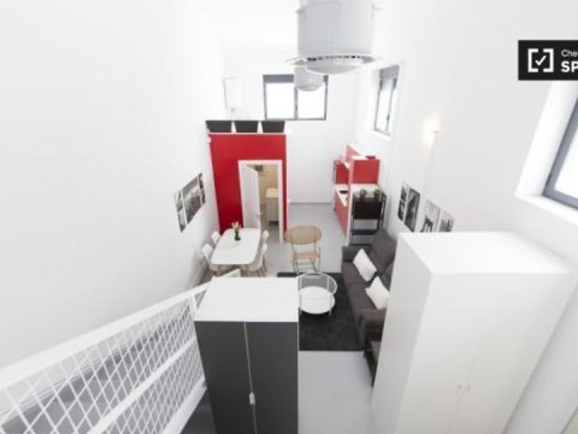 Estudio en alquiler en Pueblo Nuevo, Madrid, se permite fumar