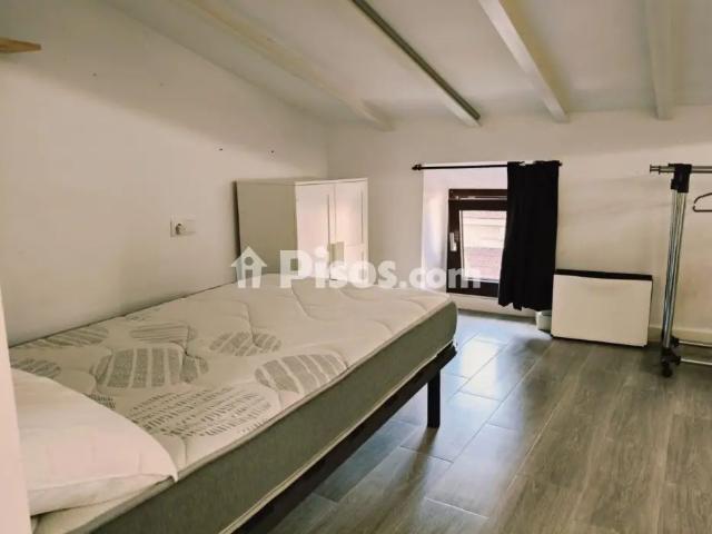 Estudio en alquiler en Passatge Sant Mateu