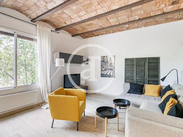 Estudio en alquiler en plaza Tetuan, Barcelona, de 60 m² por 1.450