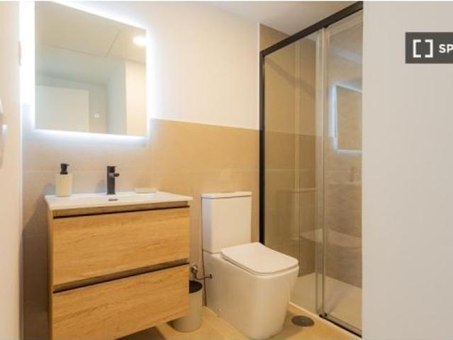 Estudio en alquiler en San Isidro con servicios incluidos