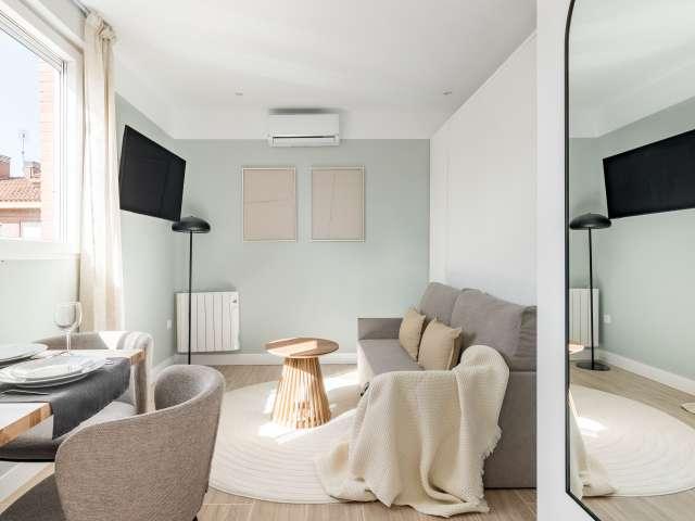 Estudio en alquiler en San Juan Bautista, Madrid