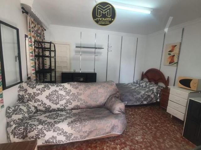 Estudio en alquiler en San Roque, Estacion