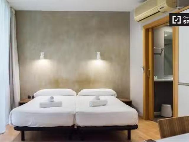 Estudio en alquiler en Sant Pere Santa Caterina, Barcelona