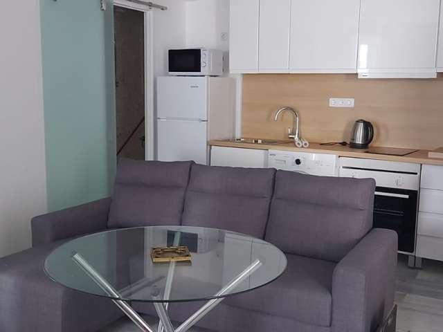 Estudio en alquiler en Santa Cruz, Sevilla