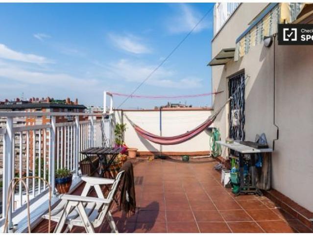 Estudio en alquiler en Sants Badal, se admiten parejas