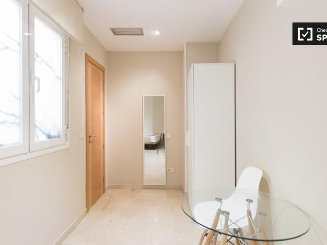 Estudio en alquiler en Sol, Madrid