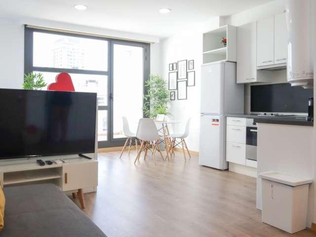 Estudio en alquiler en Valdefuentes, Madrid