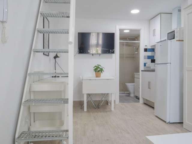 Estudio en alquiler en Valdezarza, Madrid
