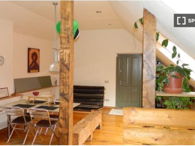 Estudio en alquiler en Vecpilsēta