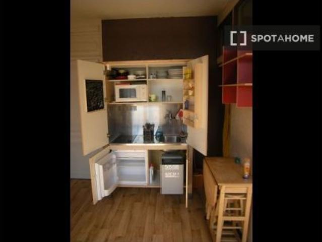 Estudio en alquiler en Wazemmes, solo para profesionales