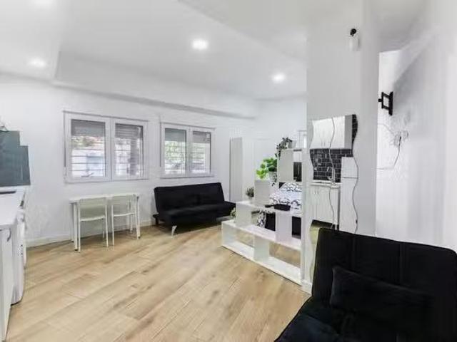 Estudio en Calle de Matilde Hernández, Carabanchel