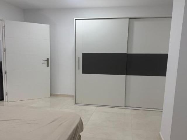 Estudio en planta baja amueblado y con electrodomesticos