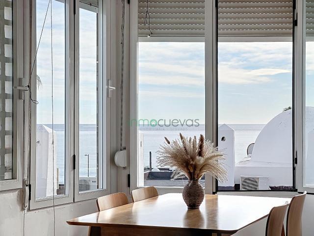Estudio en Primera Línea de Playa con Vistas Inigualables