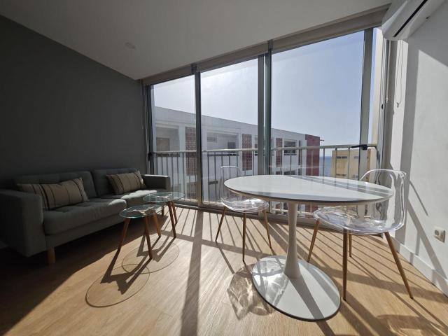 Estudio en San Agustín con vistas al mar