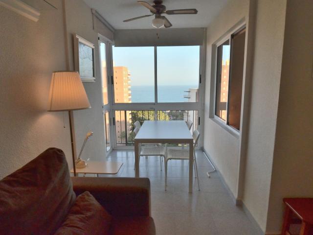 Estudio en venta en Orihuela, Campoamor. ESTUDIO EN PLENO CENTRO, ORENTCION LEVANTE. Estudios.