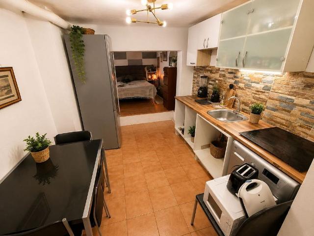 Piso en venta en avenida De la Generalitat, Santa Coloma de Gramanet, de 52 m² 2 habitaciones por 79.900