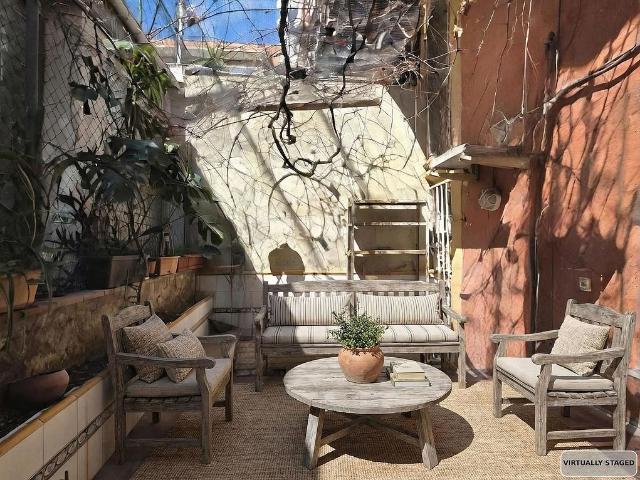 Estudio en venta en Barcelona, de 155 m² por 365.000