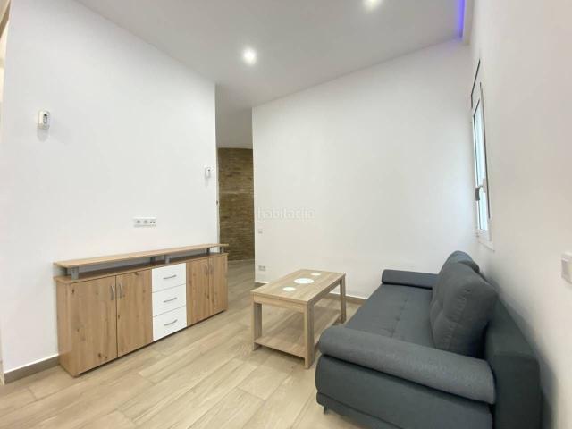 Estudio en venta en Barcelona, Horta. Piso en venta TOTALMENTE REFORMADO A ESTRENAR. Estudios.