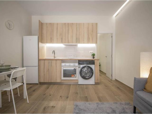 Estudio en venta en Barcelona, Porta. Piso en venta!. Estudios.