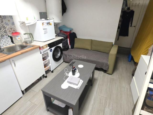 Estudio en venta en Barcelona, Roquetes. Estudios.
