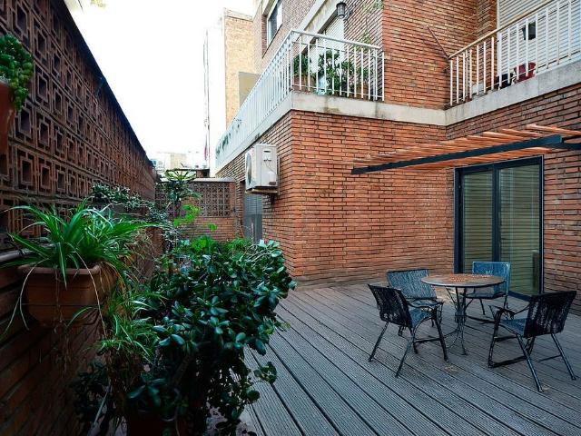Estudio en venta en calle Creu Coberta, Barcelona, de 52 m² por 220.000