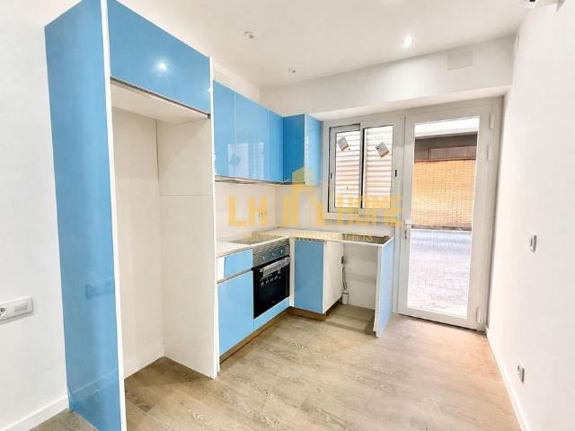 Estudio en venta en calle D'andalusia, Barcelona, de 18 m² por 109.000