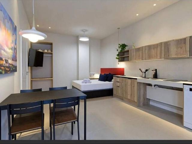 Estudio en venta en calle De L'alegria, Hospitalet de Llobregat, L´, de 35 m² por 95.000