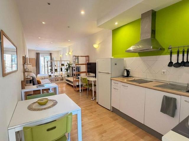 Estudio en venta en calle De Sant Antoni Abat, Barcelona, de 34 m² por 180.000