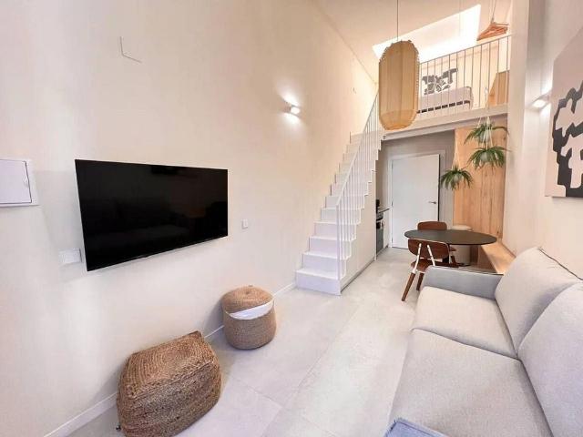 Estudio en venta en calle Del Cardenal Cisneros, Barcelona, de 58 m² por 170.000