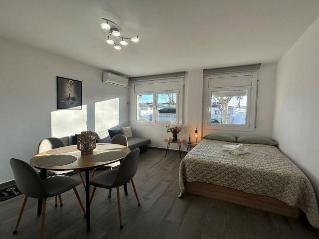 Estudio en venta en calle Port Empordà, Castelló d´Empúries, de 28 m² por 134.000
