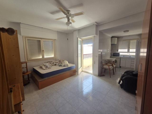 ESTUDIO EN VENTA EN EL CENTRO DE TORREVIEJA