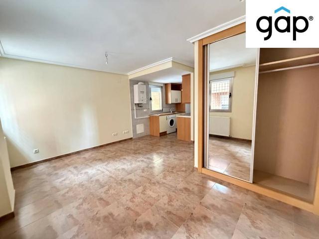 Estudio en Venta en Reyes Católicos Paseo San Antonio