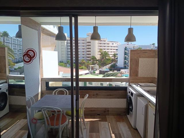 Estudio en venta en San Sebastián de los Reyes, Dehesa Vieja Puente Cultural. Luminoso Apartamento en el Centro de Playa del Inglés en venta. Estudios San Sebastián de los.