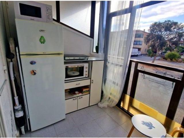 Estudio reformado con posibilidad de crear un dormitorio independiente – El Chaparral