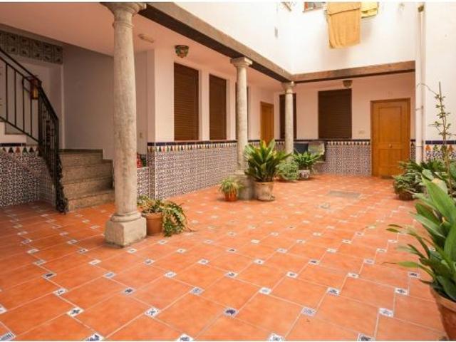 ? Estudios en alquiler en Calle Moral de la Magdalena, Granada | Desde 350 €/mes | Comunidad incluid