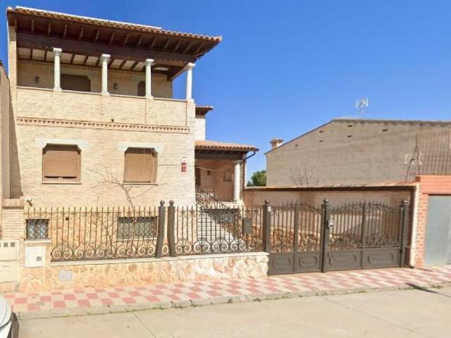 Estupendo chalet en Mocejon con aerotermia y placas solares