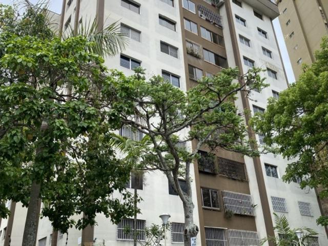 Estupendo Apartamento en La Urbina 3H/2B/1E