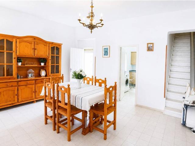 ¡ESTUPENDO DÚPLEX DE TRES DORMITORIOS A 450 METROS DE LA PLAYA!