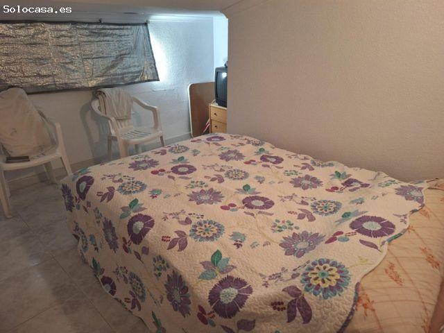 Estupendo dúplex, listo para entrar, en una calle muy tranquila a dos pasos de la playa y de todas l