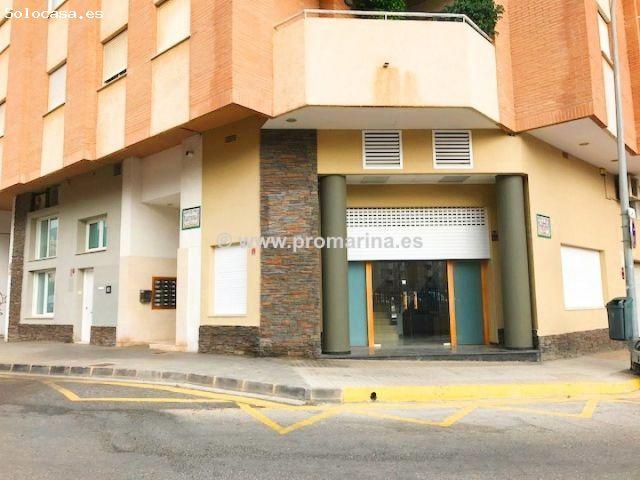 Estupendo Local comercial con entrada representativa