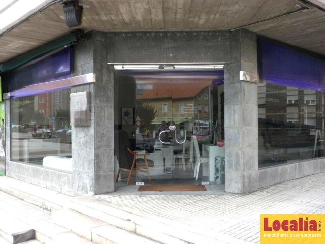 Estupendo local en zona General Dávila, Santander