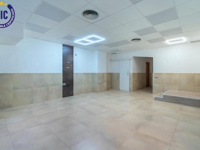 ¡ Estupendo Local reformado para el negocio o casa de tus sueños!
