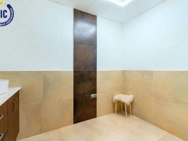 ¡ Estupendo Local reformado para el negocio o casa de tus sueños!