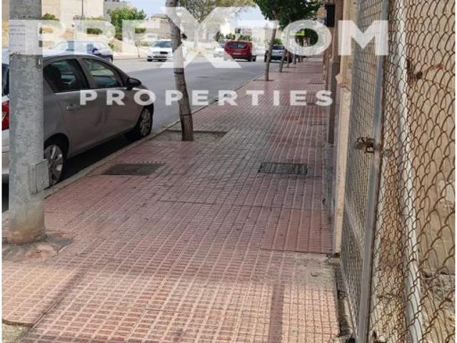 ESTUPENDO SOLAR EN MOLINA DE SEGURA